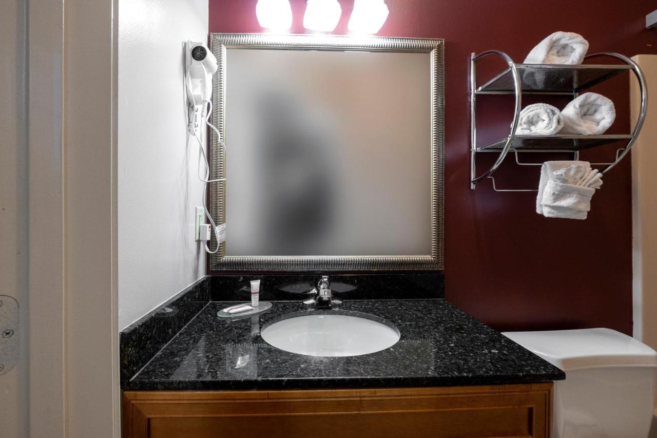 Red Roof Inn & Suites Wilson Luaran gambar