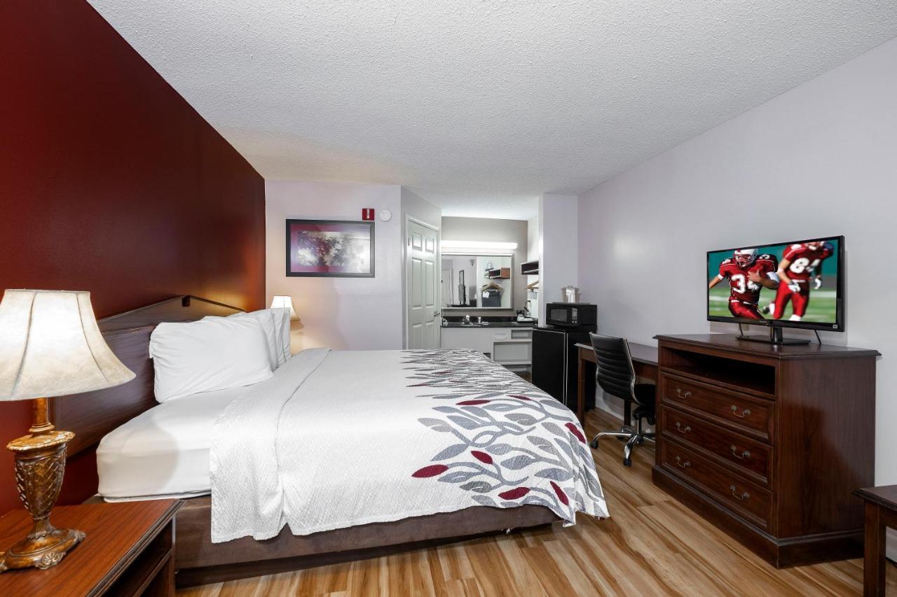 Red Roof Inn & Suites Wilson Luaran gambar