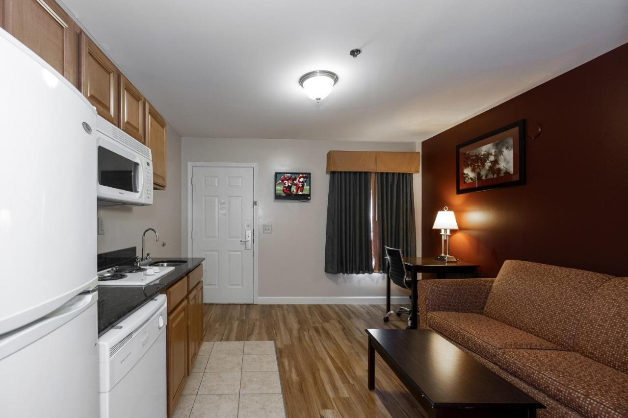 Red Roof Inn & Suites Wilson Luaran gambar