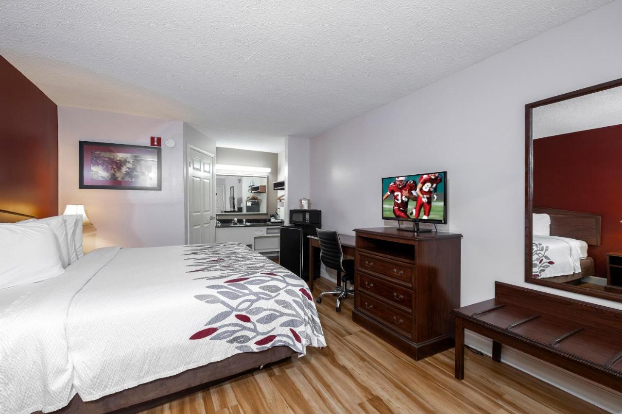 Red Roof Inn & Suites Wilson Luaran gambar